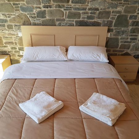 Sofra E Shpatit Hotel Elbasan Exterior photo