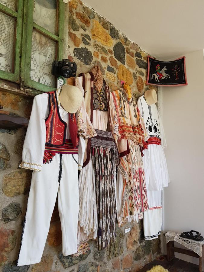Sofra E Shpatit Hotel Elbasan Exterior photo