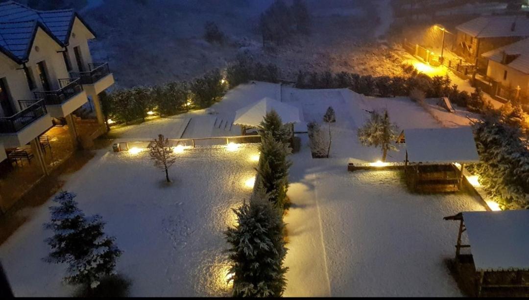Sofra E Shpatit Hotel Elbasan Exterior photo