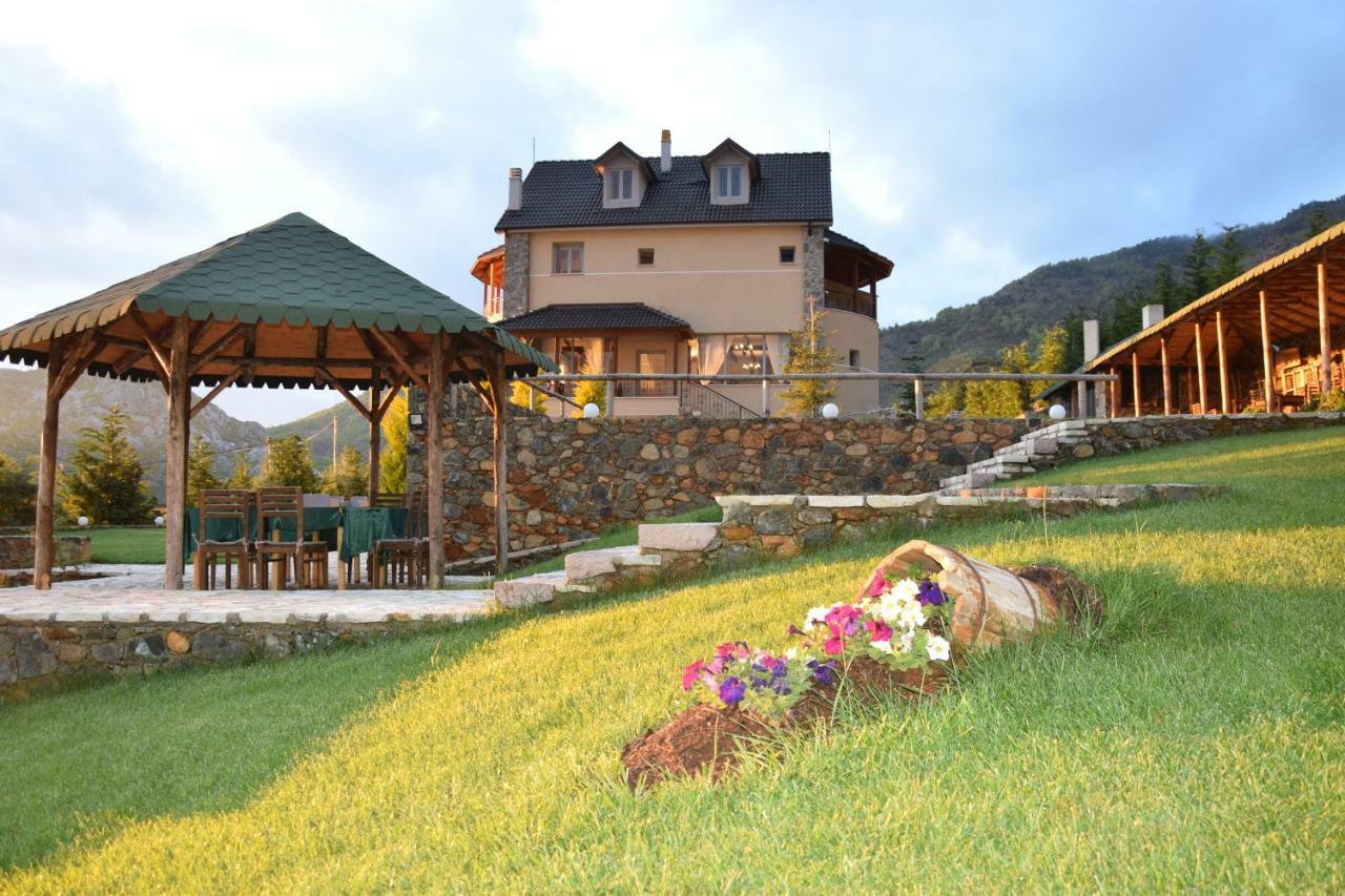 Sofra E Shpatit Hotel Elbasan Exterior photo